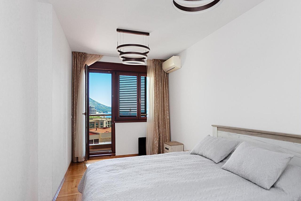 Three Bedroom Spacious Apartment Anatolia ブドヴァ エクステリア 写真